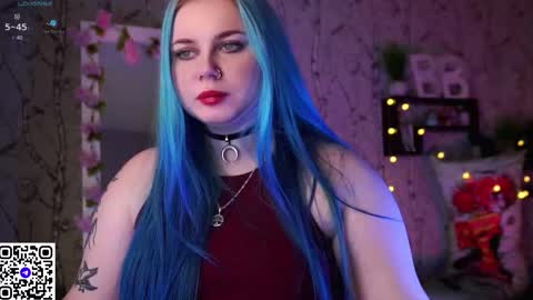 Snapshot of moon_valkyriie chatting on 02.28.25 Emilia online show from 02.28.25