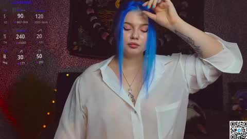 Snapshot of moon_valkyriie chatting on 03.08.25 Emilia online show from 03.08.25