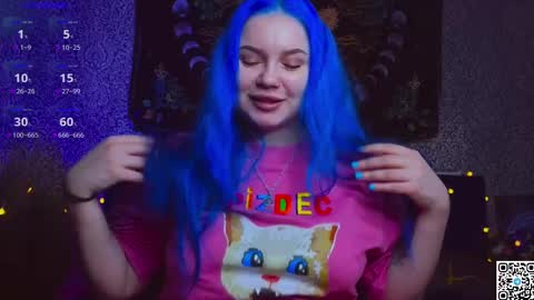 Snapshot of moon_valkyriie chatting on 03.10.25 Emilia online show from 03.10.25