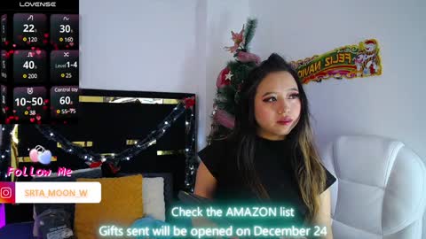 Snapshot of moon_water__ chatting on 12.17.24 Moon Water online show from 12.17.24