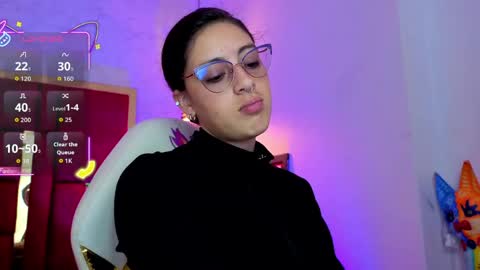 Snapshot of moon_winy chatting on 05.23.26 Winy online show from 05.23.26