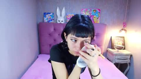 Snapshot of mooncharlotte chatting on 05.23.26 Charlotte online show from 05.23.26