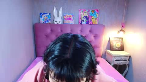 Snapshot of mooncharlotte chatting on 05.24.26 Charlotte online show from 05.24.26
