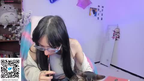 MOON  online show from 09.21.25