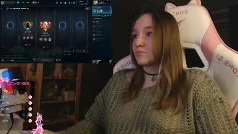 Snapshot of moonlish_siren chatting on 11.03.25 Katrin online show from 11.03.25