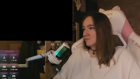Snapshot of moonlish_siren chatting on 04.28.26 Katrin online show from 04.28.26