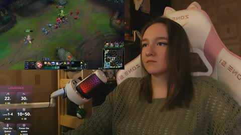 Snapshot of moonlish_siren chatting on 05.09.26 Katrin online show from 05.09.26