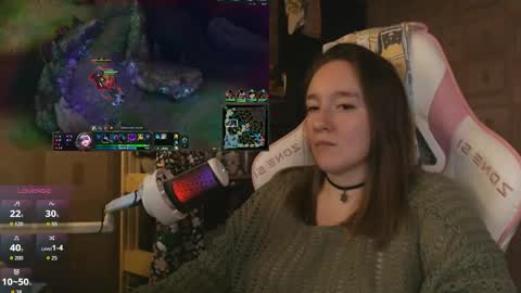 Snapshot of moonlish_siren chatting on 05.14.26 Katrin online show from 05.14.26