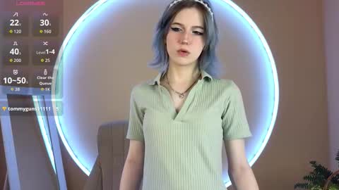 Snapshot of moonlitasuna chatting on 09.30.25 Asuna online show from 09.30.25