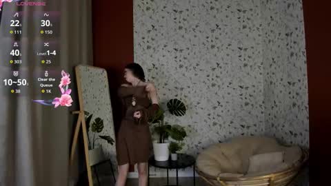 Snapshot of moonlitasuna chatting on 11.08.25 Asuna online show from 11.08.25