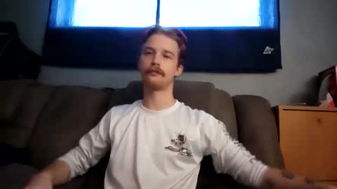 Snapshot of moose6810 chatting on 11.07.25 M00SE online show from 11.07.25