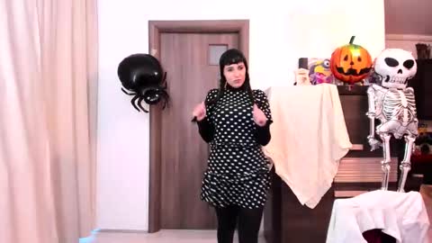 Snapshot of morelovely chatting on 11.01.25 Carina online show from 11.01.25