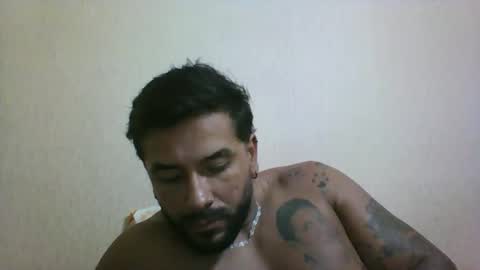 Snapshot of morenito_06 chatting on 10.22.25 morenito_06 online show from 10.22.25