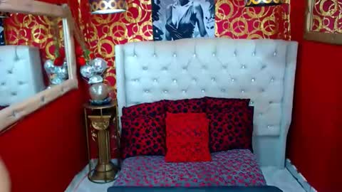 Snapshot of morenoblack23cm chatting on 10.18.25 duohot23 online show from 10.18.25