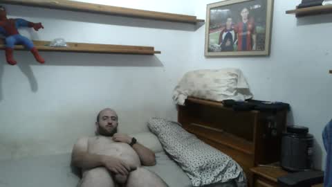 Snapshot of morenoch19 chatting on 10.24.25 alejo online show from 10.24.25