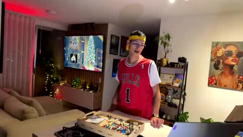 Snapshot of morgan_hiller chatting on 11.13.25 online show from 11.13.25