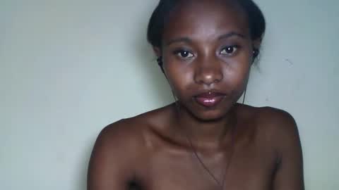 Snapshot of morgane_69 chatting on 05.18.26 morgane_69 online show from 05.18.26