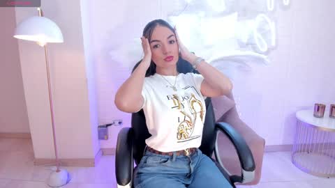 Morgan Hicks online show from 01.04.25