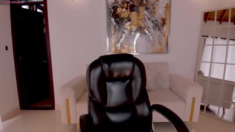 Snapshot of morganhicks chatting on 09.30.25 Morgan Hicks online show from 09.30.25