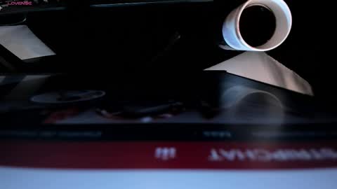 Snapshot of morganhicks chatting on 10.19.25 Morgan Hicks online show from 10.19.25