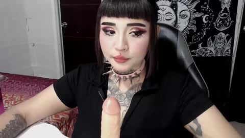 Morgan Moon online show from 11.18.25