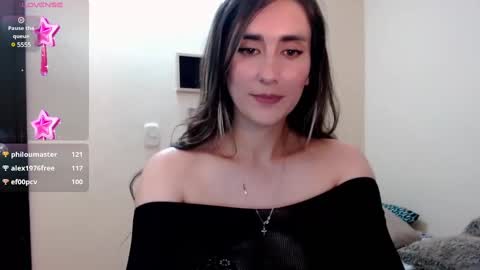 Snapshot of moriahhoe chatting on 12.26.24 Moriah online show from 12.26.24