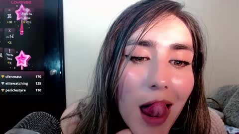 Snapshot of moriahhoe chatting on 02.07.25 Moriah online show from 02.07.25