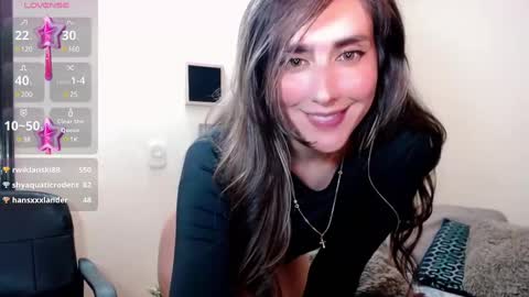 Snapshot of moriahhoe chatting on 02.12.25 Moriah online show from 02.12.25