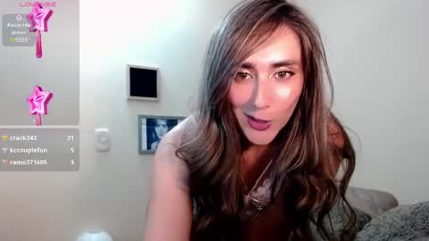 Snapshot of moriahhoe chatting on 03.10.25 Moriah online show from 03.10.25