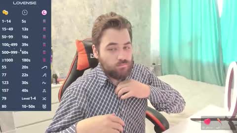 Snapshot of morlaios chatting on 10.08.25 Morl online show from 10.08.25