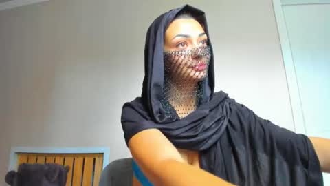 Medina online show from 07.04.26