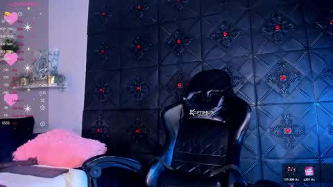 Snapshot of morochaa_fire chatting on 12.13.24 Morocha online show from 12.13.24