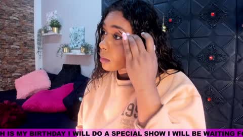 Snapshot of morochaa_fire chatting on 12.25.24 Morocha online show from 12.25.24