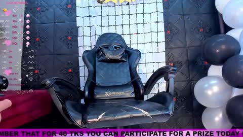 Snapshot of morochaa_fire chatting on 12.30.24 Morocha online show from 12.30.24