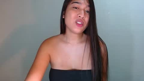 Snapshot of morriganhel_ chatting on 12.11.24 morriganhel_ online show from 12.11.24