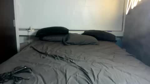 Snapshot of mosh2 chatting on 02.24.25 Kattie Mosh online show from 02.24.25