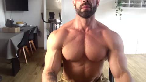 Snapshot of mosh2 chatting on 11.09.25 Kattie Mosh online show from 11.09.25