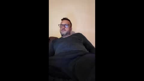 Snapshot of mospeleu chatting on 03.05.26 Nomadu online show from 03.05.26