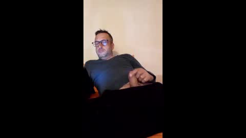 Snapshot of mospeleu chatting on 03.09.26 Nomadu online show from 03.09.26