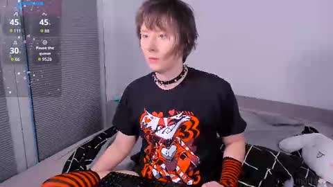 Snapshot of mothkink chatting on 07.06.26 mothkink Moth - online show from 07.06.26