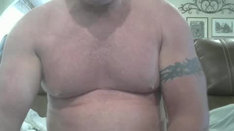 Snapshot of motorguy08 chatting on 09.26.25 motorguy08 online show from 09.26.25