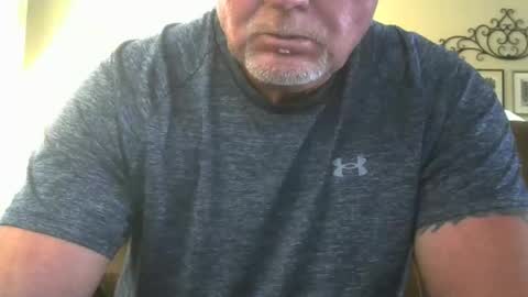 Snapshot of motorguy08 chatting on 10.23.25 motorguy08 online show from 10.23.25