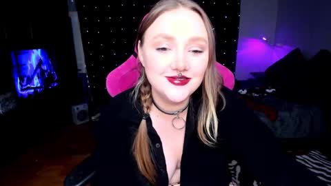 Snapshot of motorkate chatting on 12.04.24 motorkate online show from 12.04.24