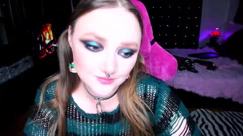 Snapshot of motorkate chatting on 12.20.24 motorkate online show from 12.20.24