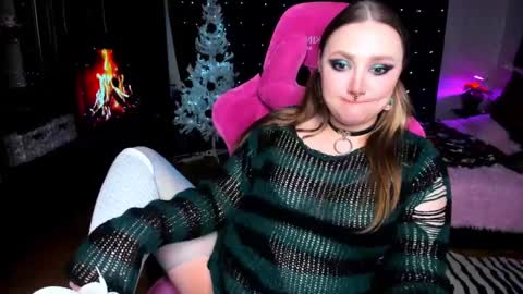 Snapshot of motorkate chatting on 12.22.24 motorkate online show from 12.22.24