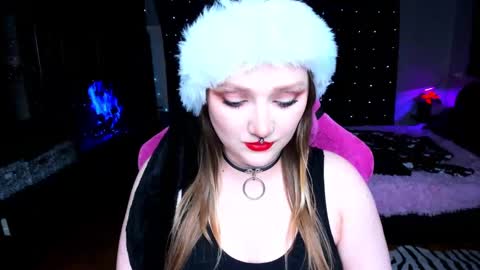 Snapshot of motorkate chatting on 12.26.24 motorkate online show from 12.26.24