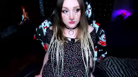 Snapshot of motorkate chatting on 01.19.25 motorkate online show from 01.19.25