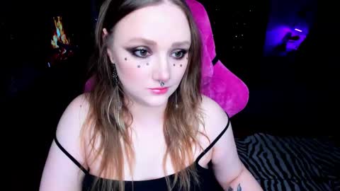 Snapshot of motorkate chatting on 03.12.25 motorkate online show from 03.12.25