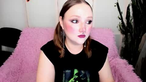 Snapshot of motorkate chatting on 09.21.25 motorkate online show from 09.21.25