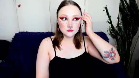 Snapshot of motorkate chatting on 09.28.25 motorkate online show from 09.28.25